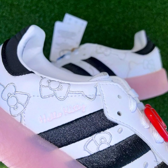 💞🐈 ADIDAS SAMBAE x HELLO KITTY 💖🐈 - Picture 4 of 5